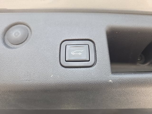 Certified 2024 Chevrolet Equinox LT w/ LPO, Floor Liner Package FWD image 12