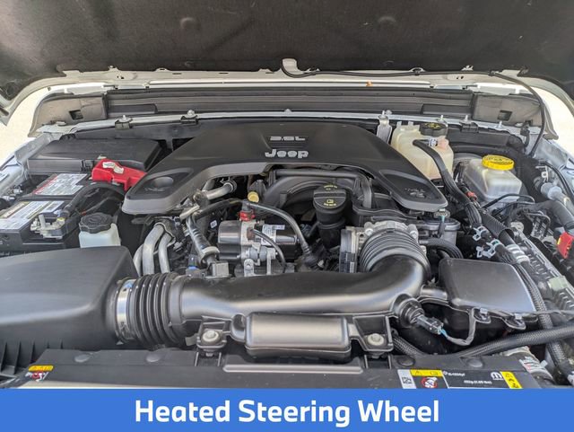 Used 2021 Jeep Wrangler Unlimited Sahara AWD/4WD image 13