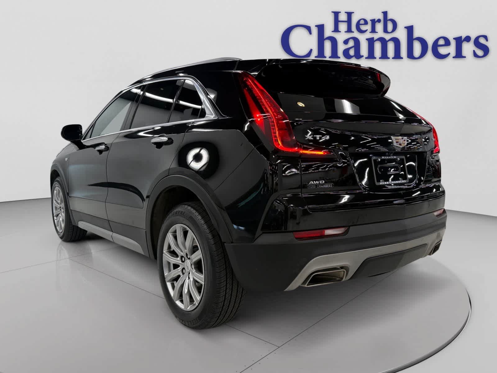 Used 2023 Cadillac XT4 Premium Luxury AWD/4WD image 3