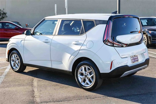 Used 2024 Kia Soul LX w/ Option Group 015 image 4