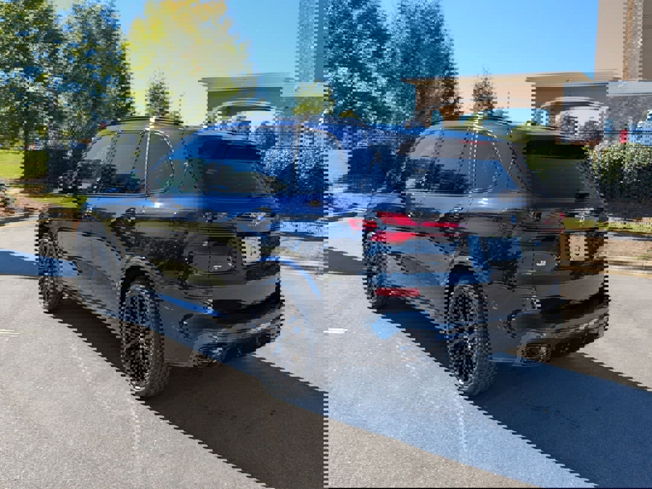 New 2026 BMW X5 M60i w/ Executive Package image 5
