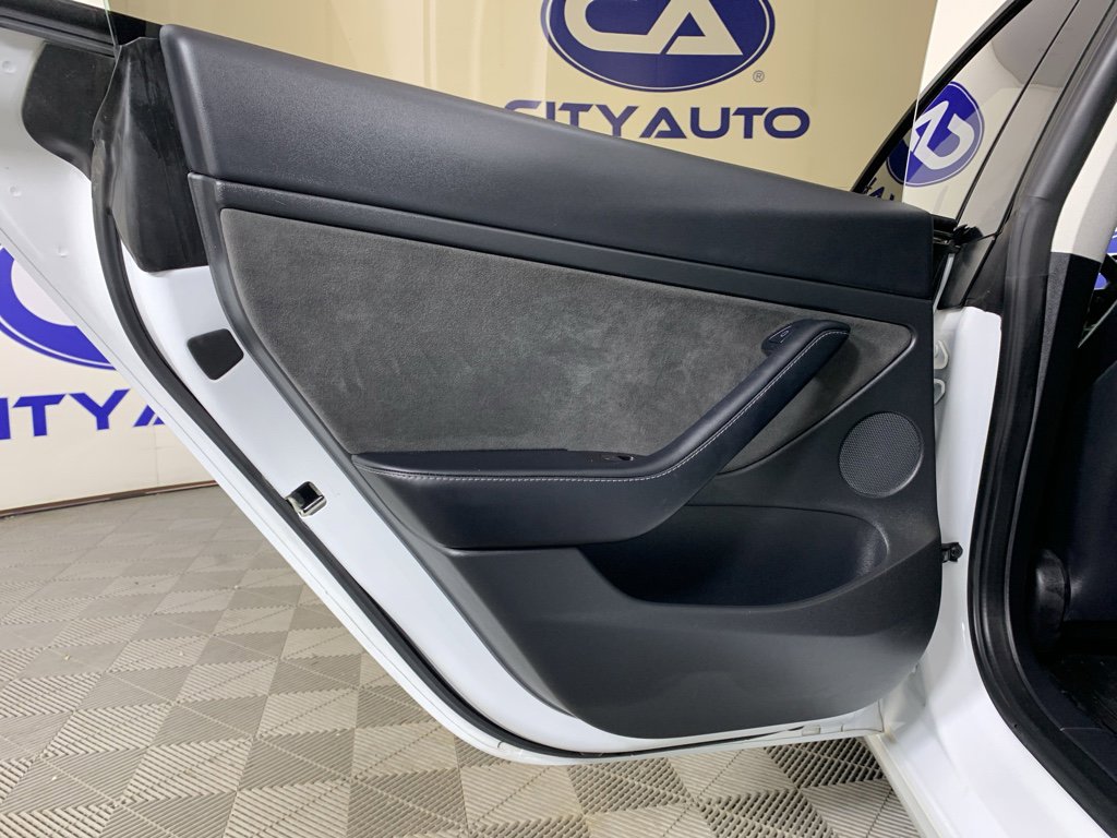 Used 2022 Tesla Model 3 Performance image 21