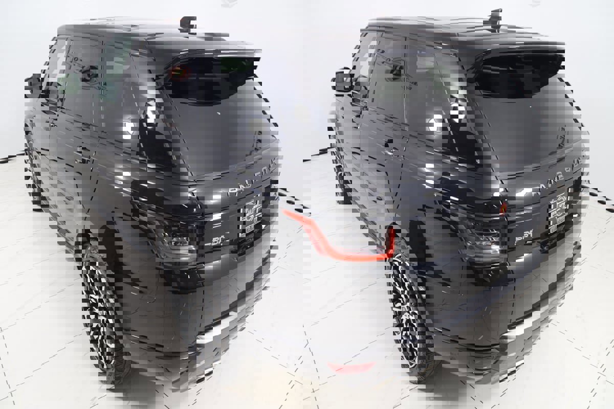 Used 2021 Land Rover Range Rover Sport HSE Silver Edition image 25