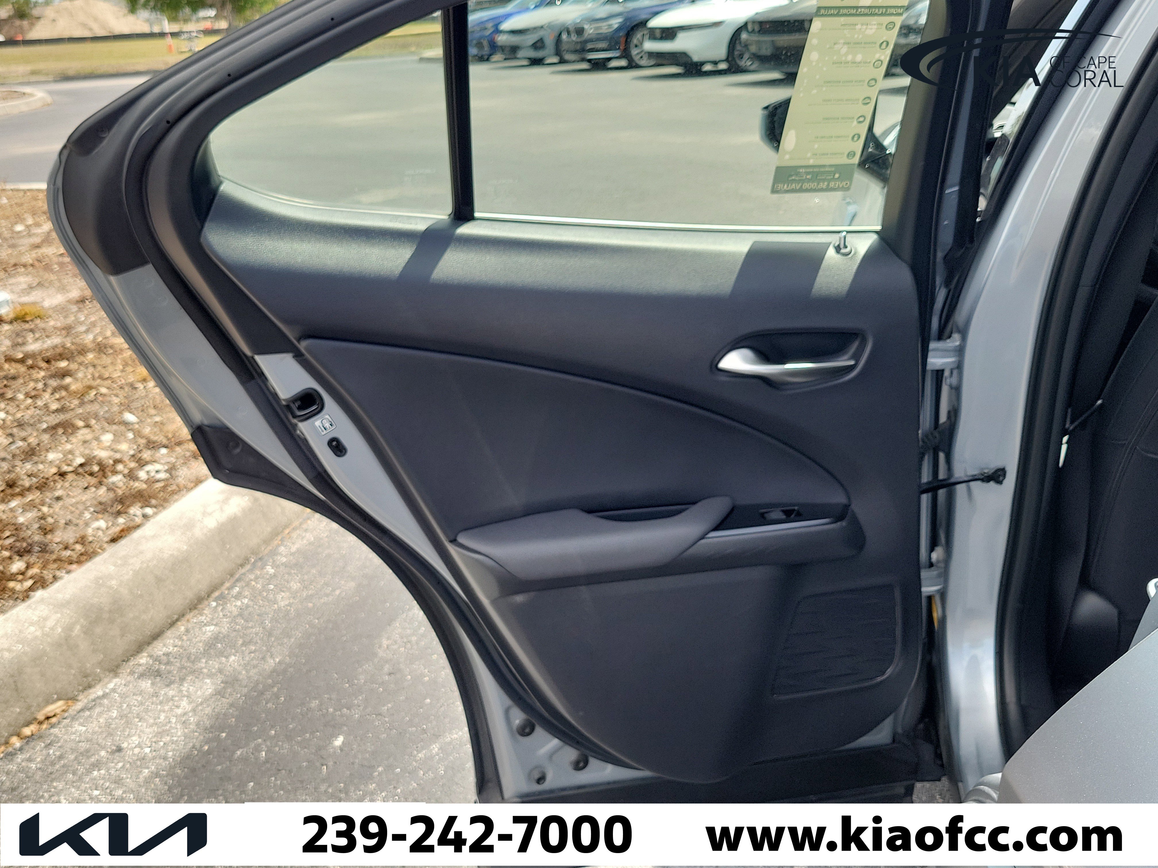 Used 2023 Lexus UX 250h F Sport image 15