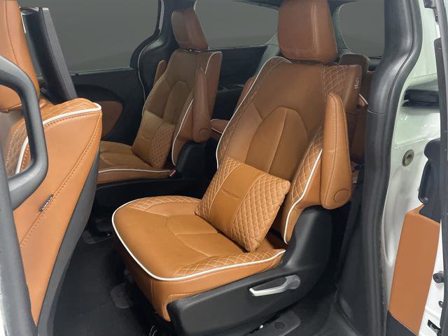 Certified 2024 Chrysler Pacifica Pinnacle image 33