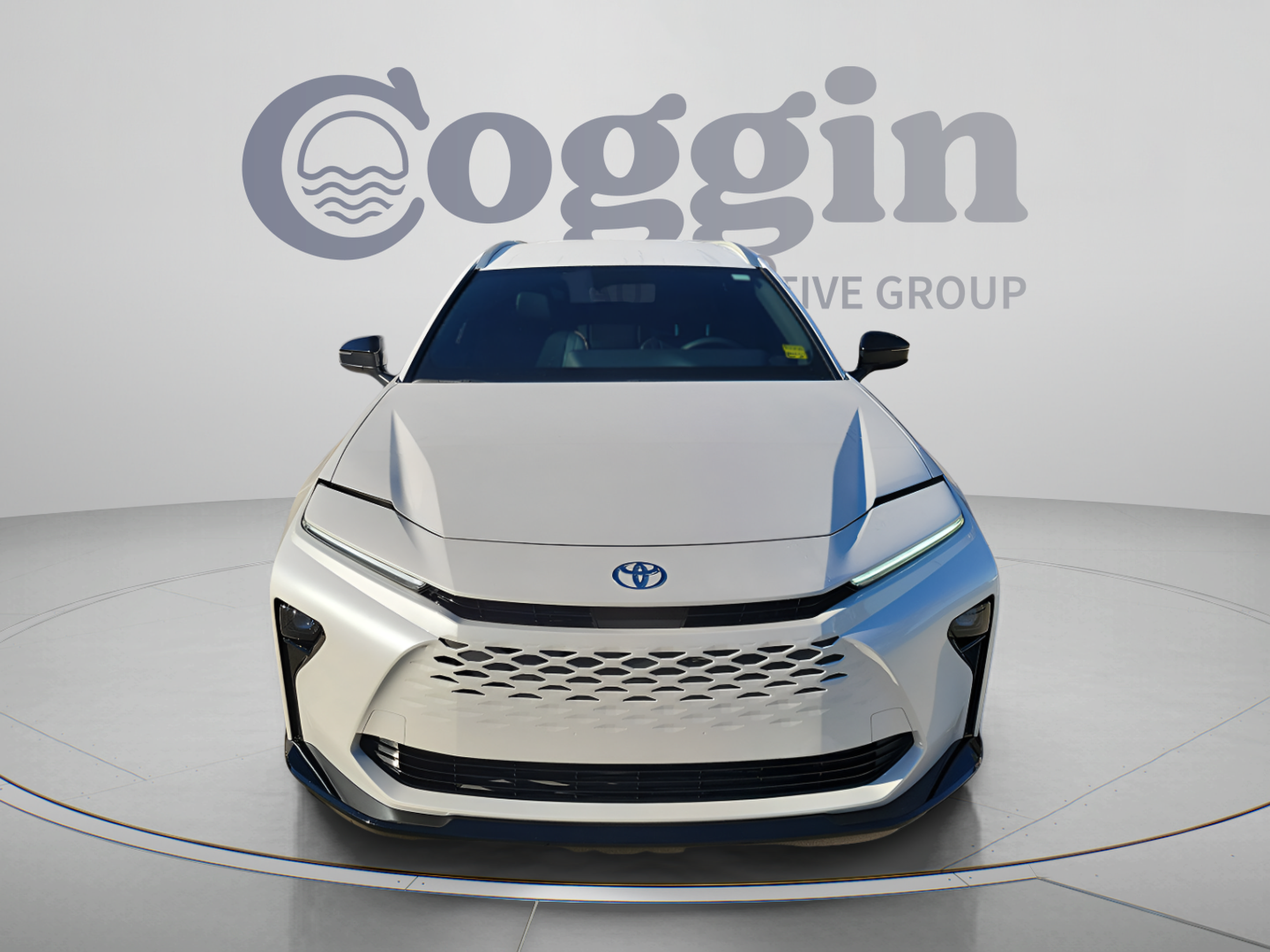 Certified 2025 Toyota Crown Signia AWD/4WD image 6