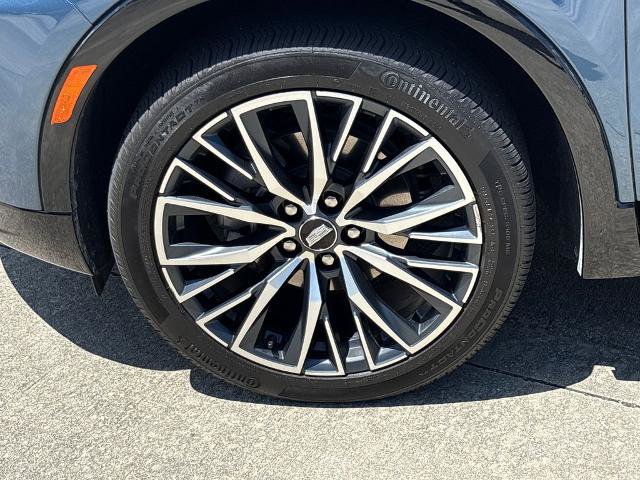Used 2025 Cadillac XT4 Sport FWD image 11