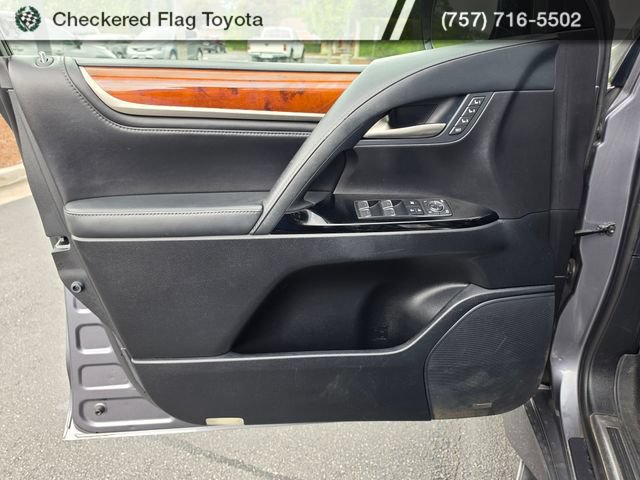 Used 2018 Lexus LX 570 4WD w/ Luxury Package image 20
