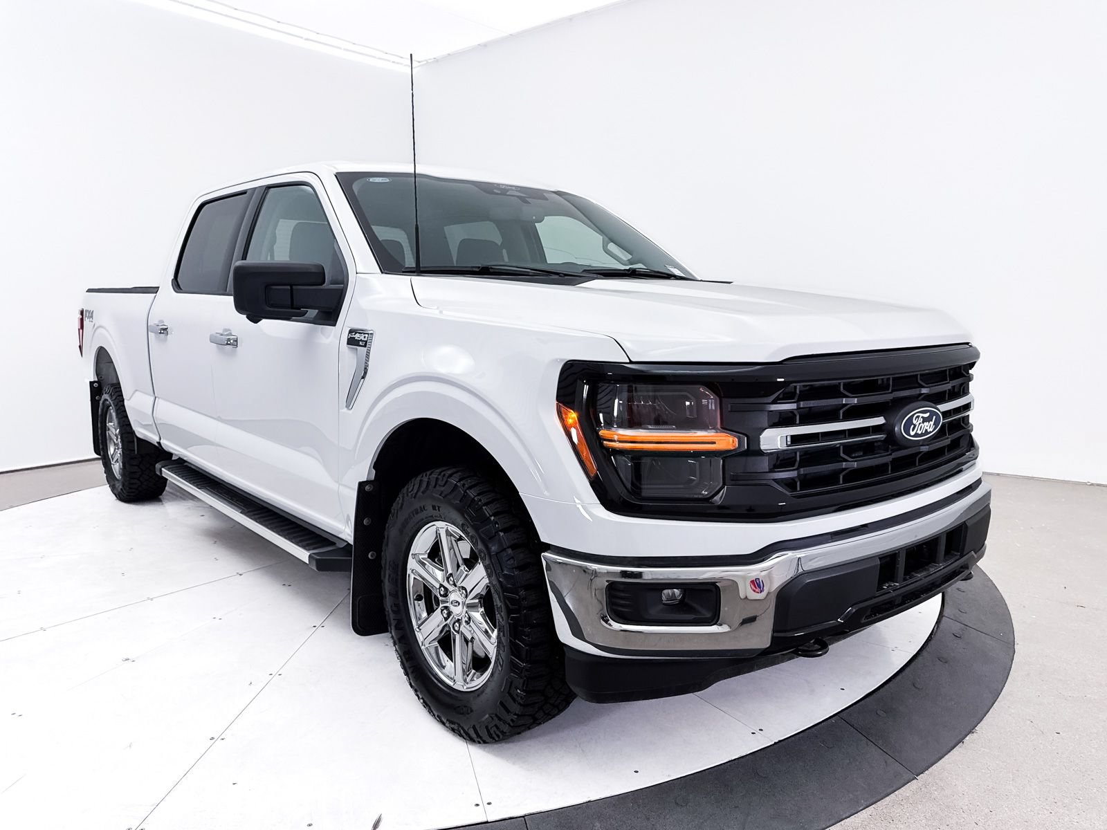 Used 2024 Ford F150 XLT w/ FX4 Off-Road Package AWD/4WD image 12