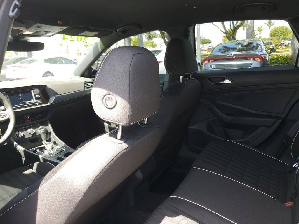 Used 2024 Volkswagen Jetta Sport FWD image 14
