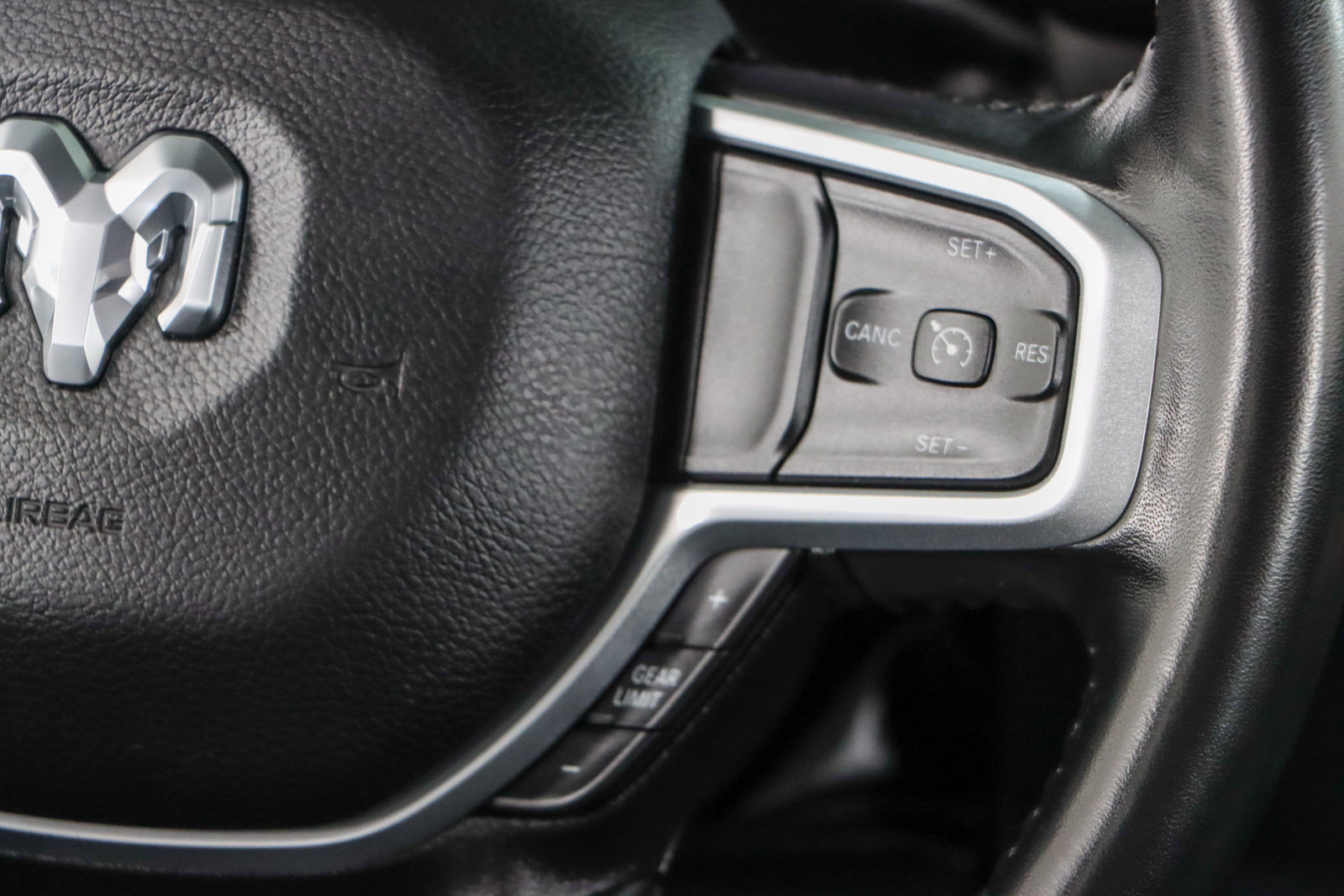 Used 2022 RAM 1500 Big Horn AWD/4WD image 14