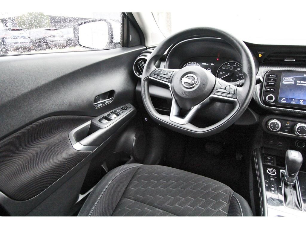 Used 2023 Nissan Kicks SV w/ Interior Electronics Package FWD image 8