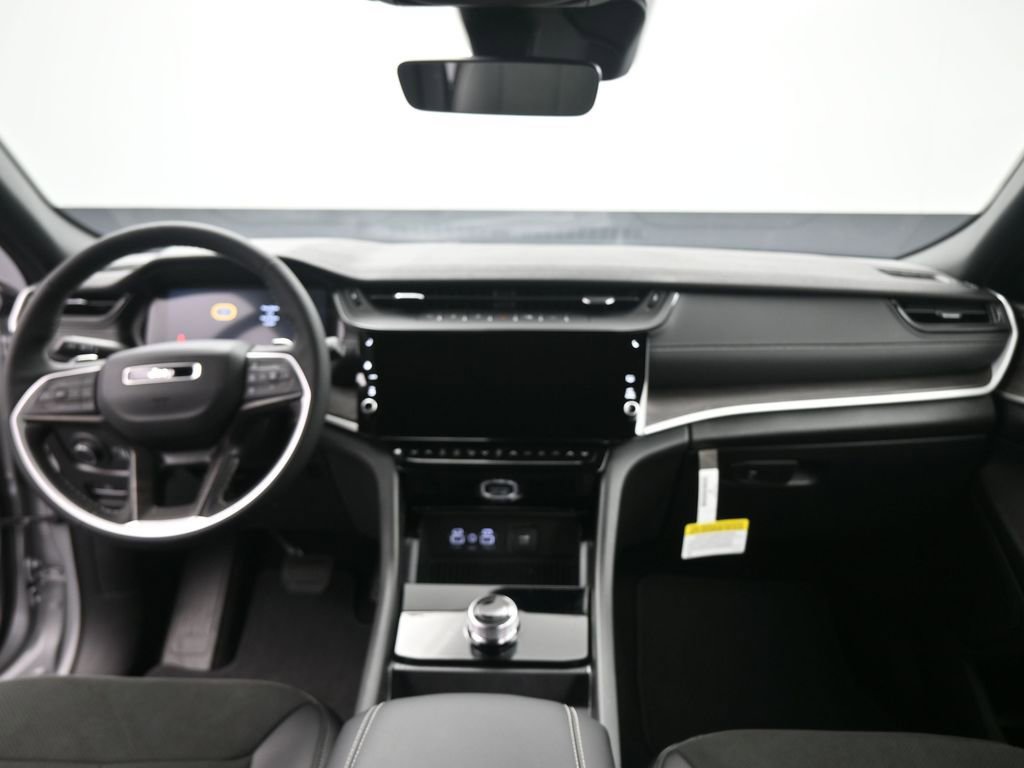 New 2026 Jeep Grand Cherokee Altitude image 27