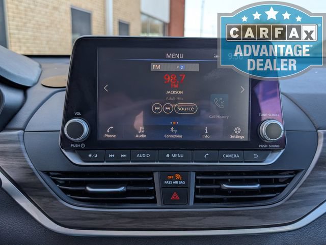 Used 2025 Nissan Altima 2.5 SV FWD image 6
