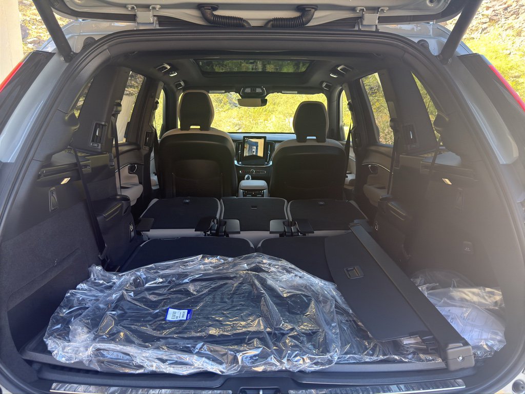 New 2026 Volvo XC90 B6 Plus w/ Protection Package image 28
