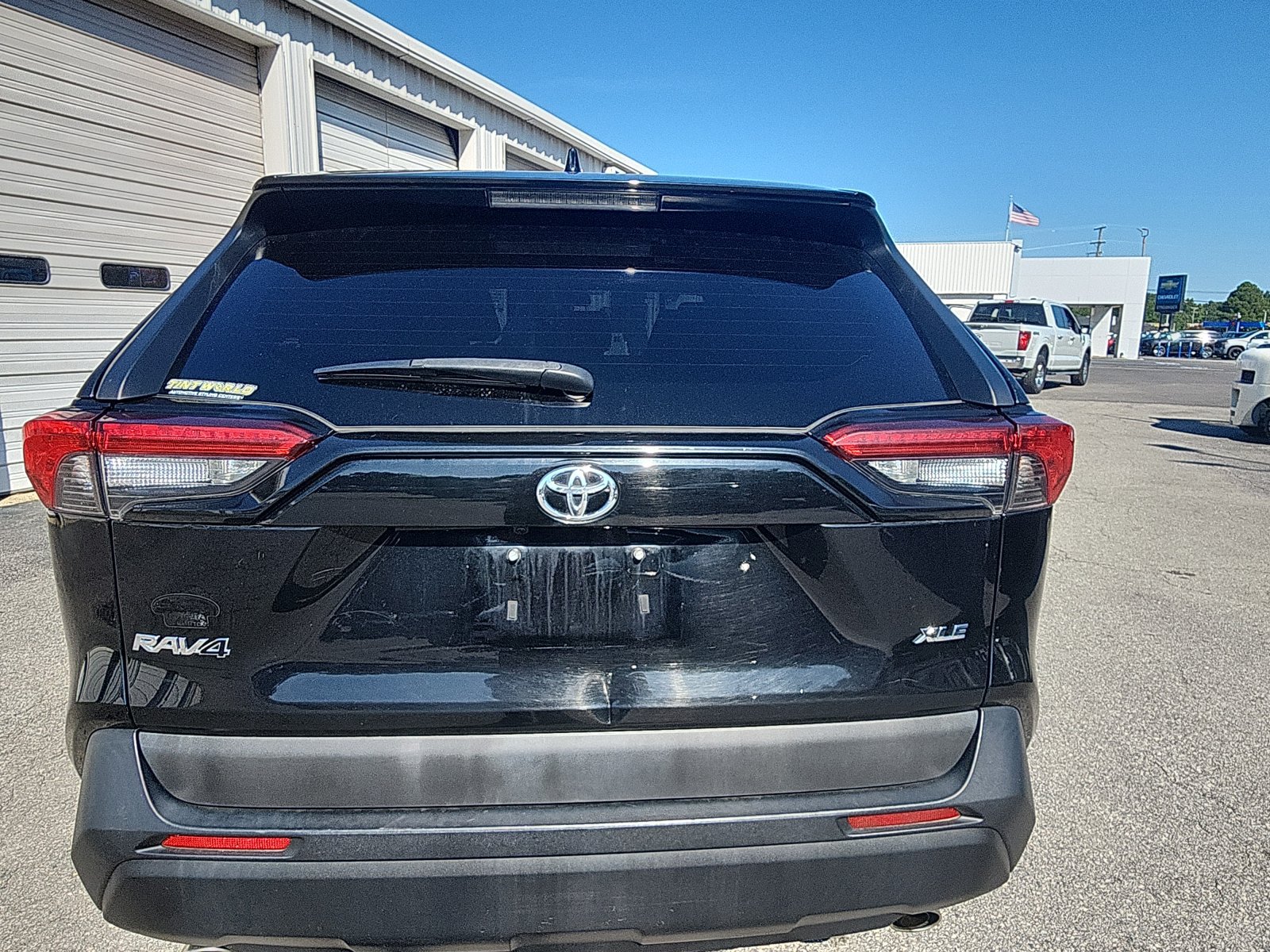 Used 2021 Toyota RAV4 XLE FWD image 4