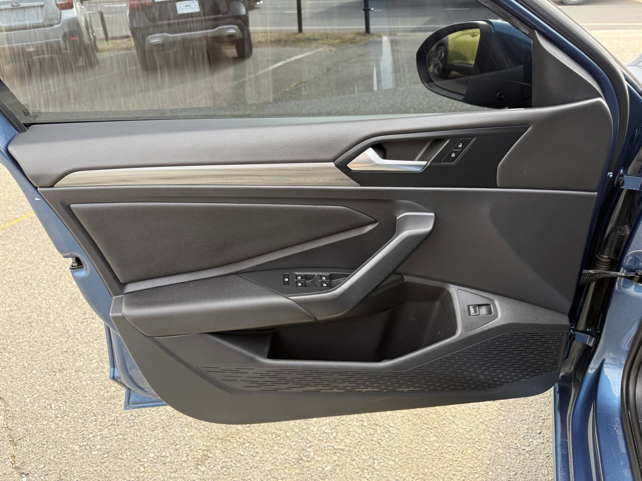 Used 2020 Volkswagen Jetta SEL image 24