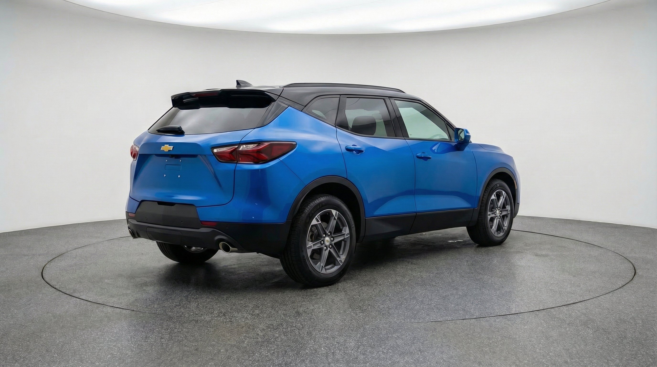 Used 2025 Chevrolet Blazer LT FWD image 9