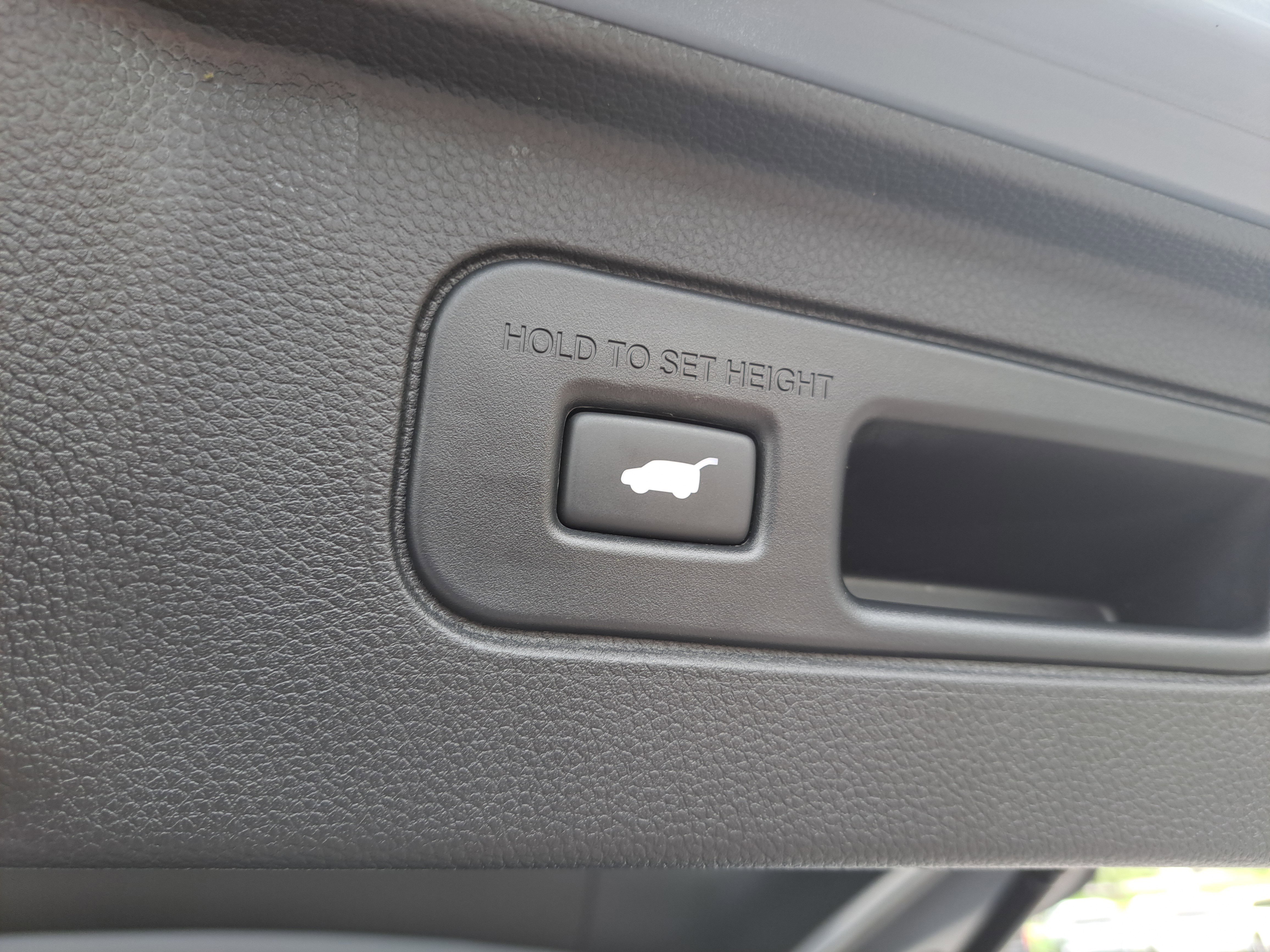 Used 2025 Honda Pilot Black Edition image 8