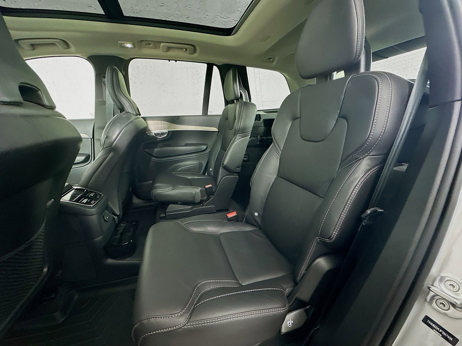 Used 2023 Volvo XC90 T8 Ultimate AWD/4WD image 26