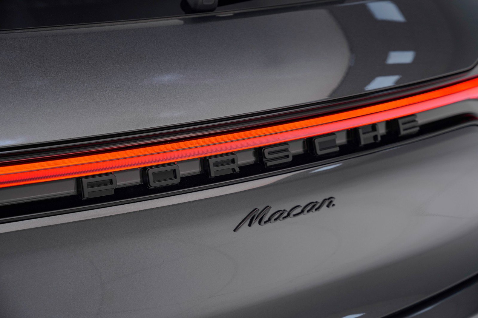 New 2026 Porsche Macan image 13