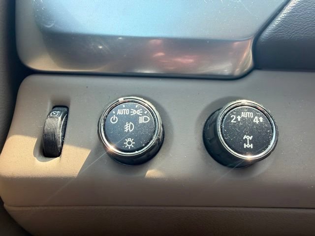 Used 2017 Chevrolet Tahoe Premier AWD/4WD image 38