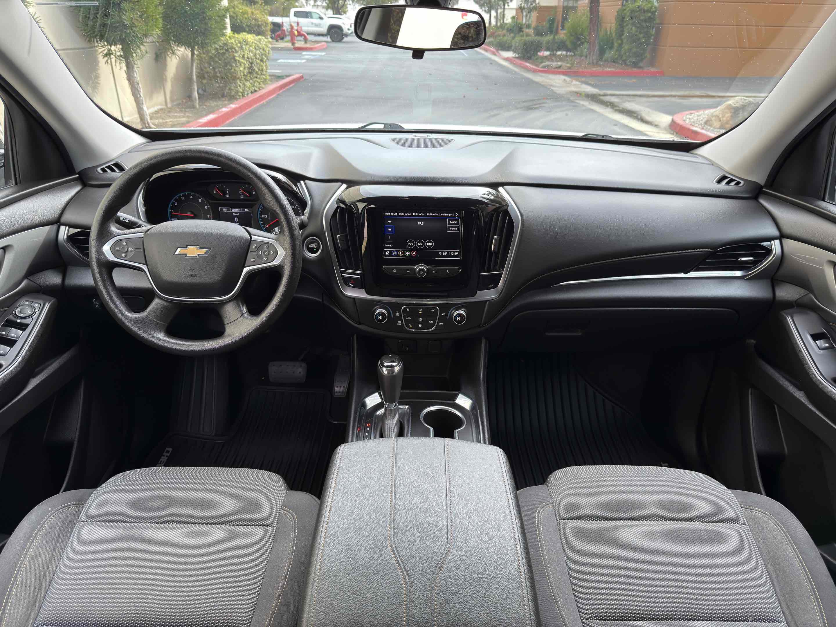 Used 2020 Chevrolet Traverse LS image 26