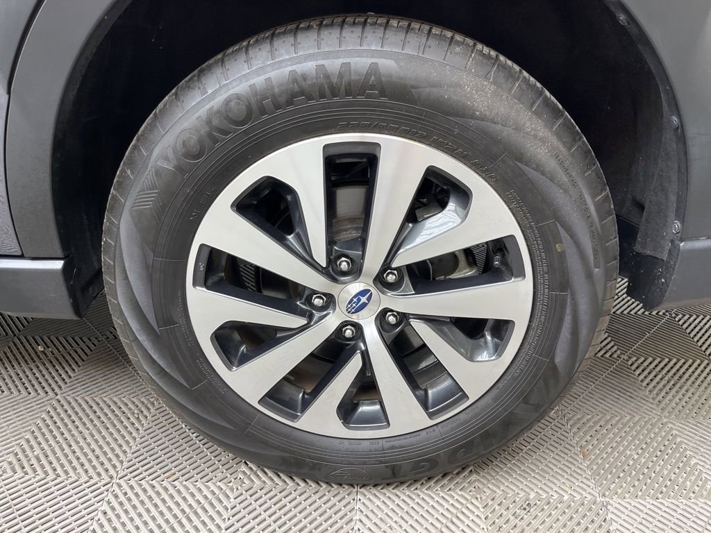 Used 2024 Subaru Outback Premium image 30