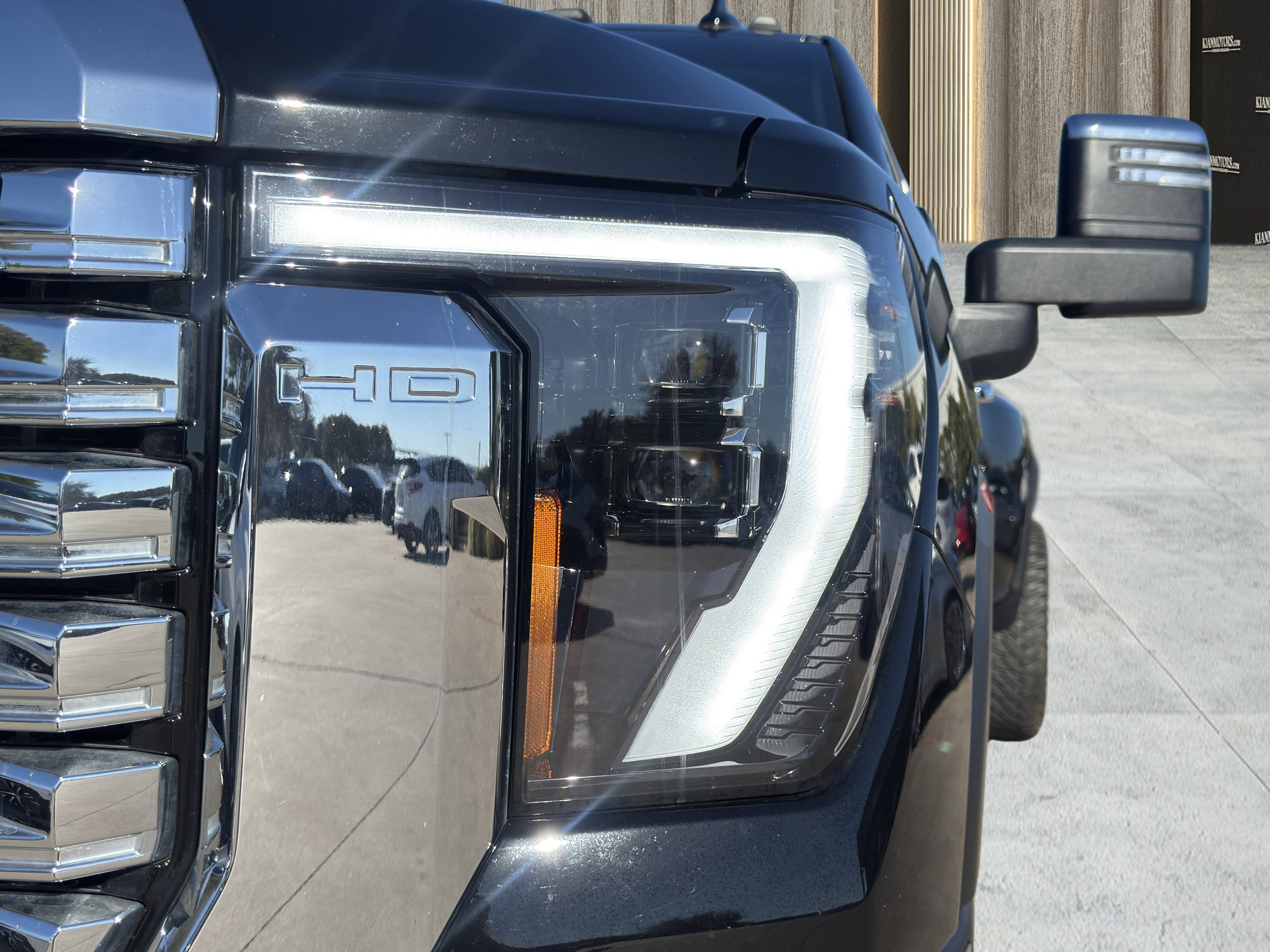 Used 2024 GMC Sierra 3500 Denali w/ Denali Reserve Package image 33