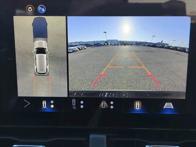 New 2026 Chevrolet Equinox LT w/ Safety and Technology Package image 13