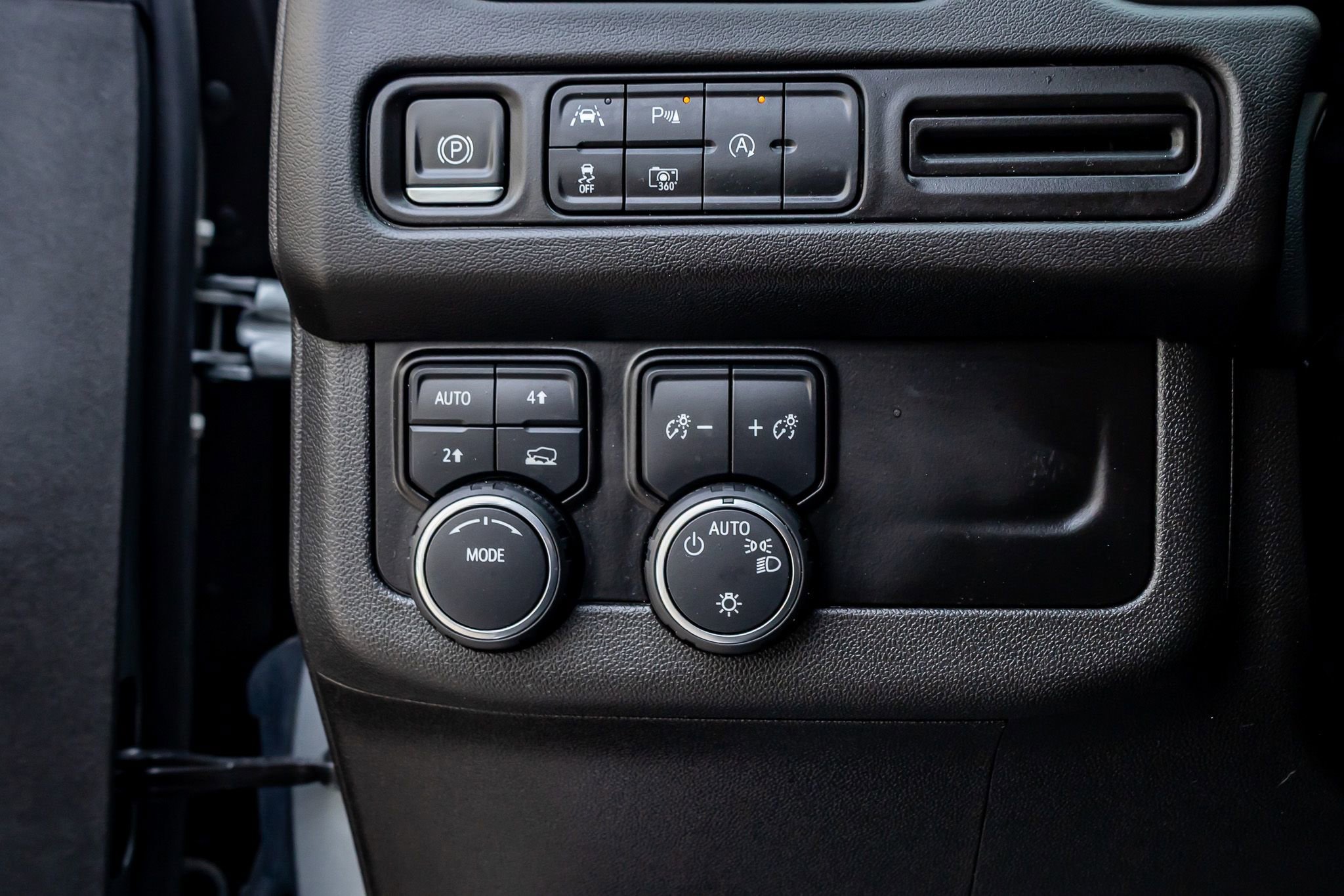 Used 2023 Chevrolet Tahoe LT w/ LT Signature Plus Package image 21