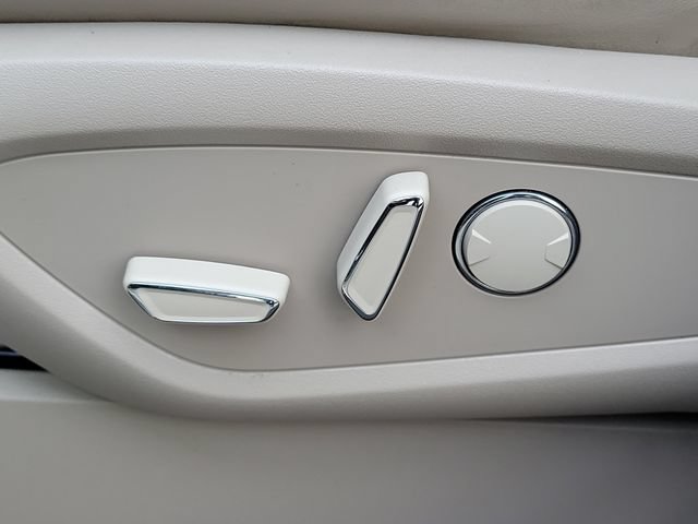 Certified 2022 Lincoln Nautilus Reserve FWD image 13