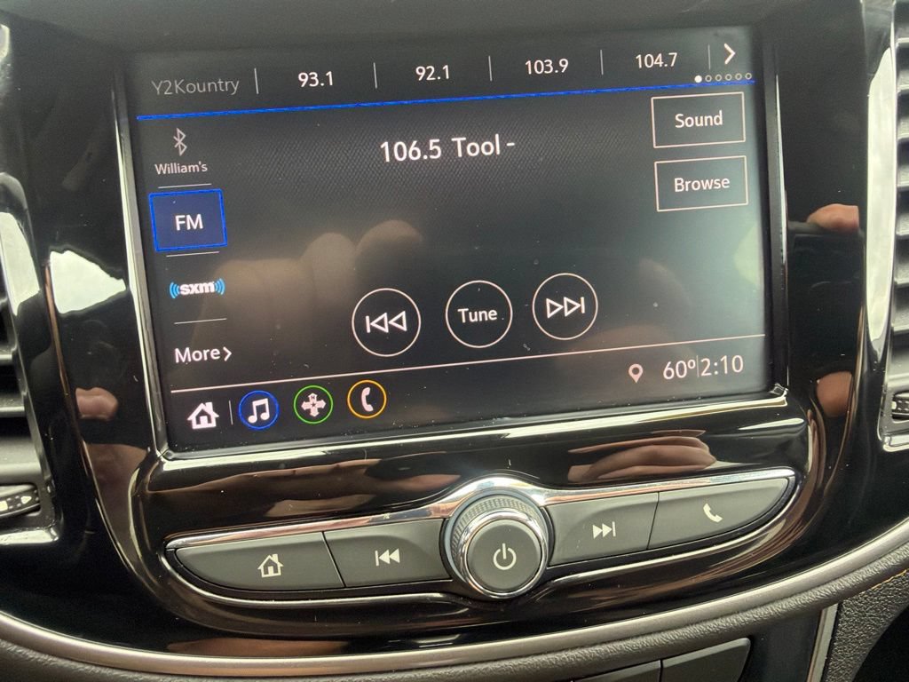 Used 2020 Chevrolet Trax LT w/ LT Convenience Package AWD/4WD image 14