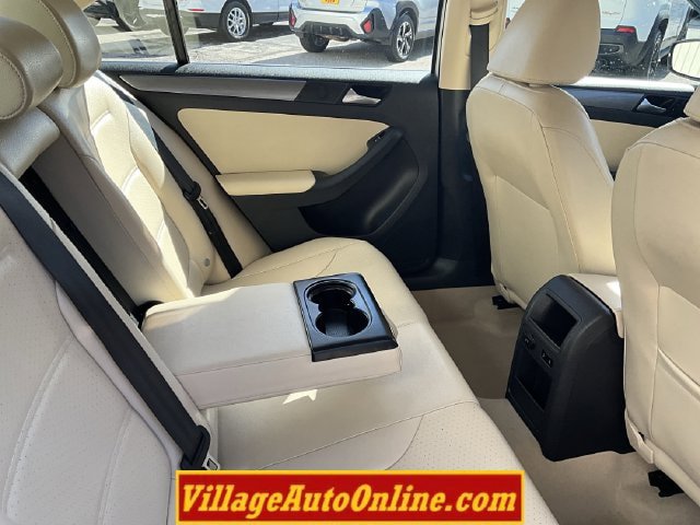 Used 2013 Volkswagen Jetta TDI FWD image 35