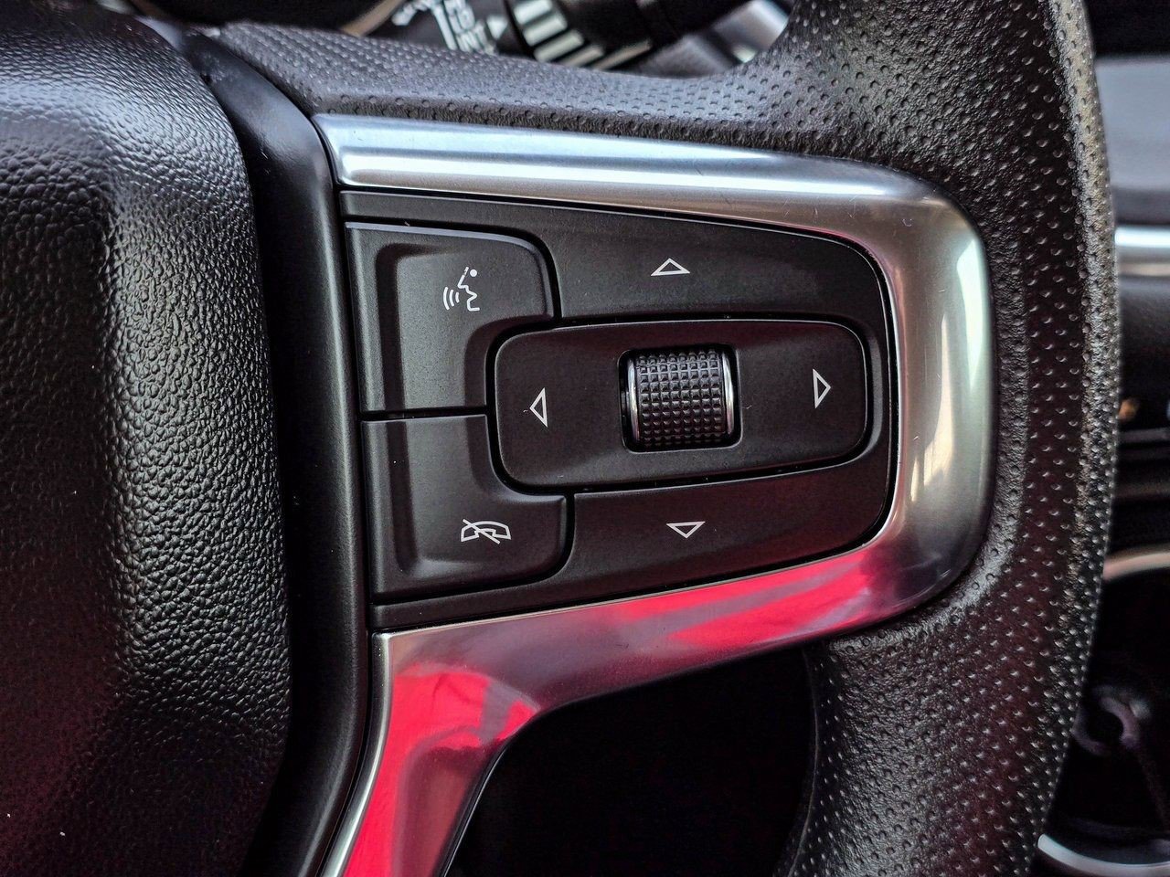 Certified 2025 Chevrolet Blazer LT image 23