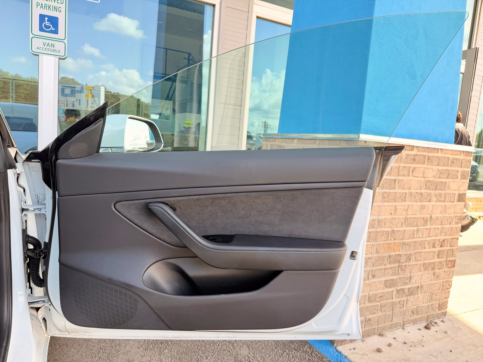 Used 2019 Tesla Model 3 Long Range AWD/4WD image 23