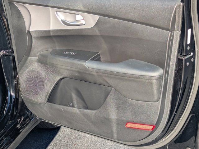 Used 2024 Kia Forte LX image 13