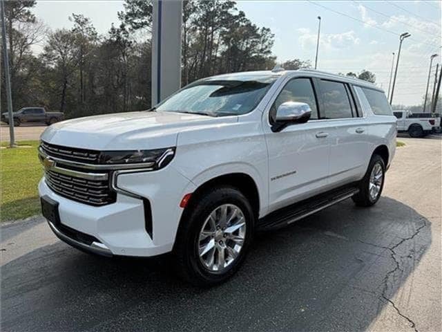 Used 2023 Chevrolet Suburban Premier AWD/4WD image 45