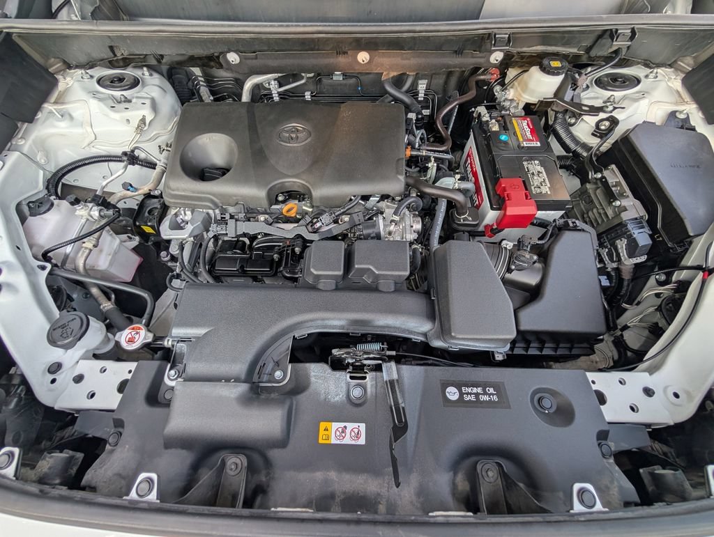 Used 2025 Toyota RAV4 XLE Premium FWD image 29