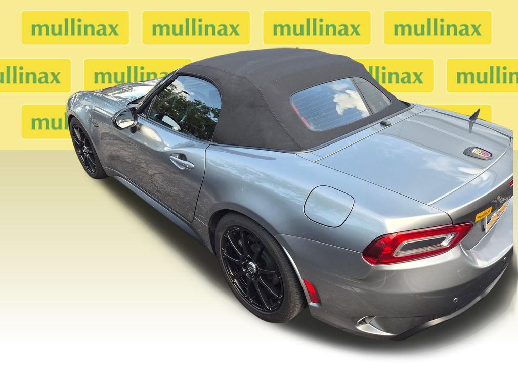 Used 2017 FIAT 124 Spider Abarth image 8