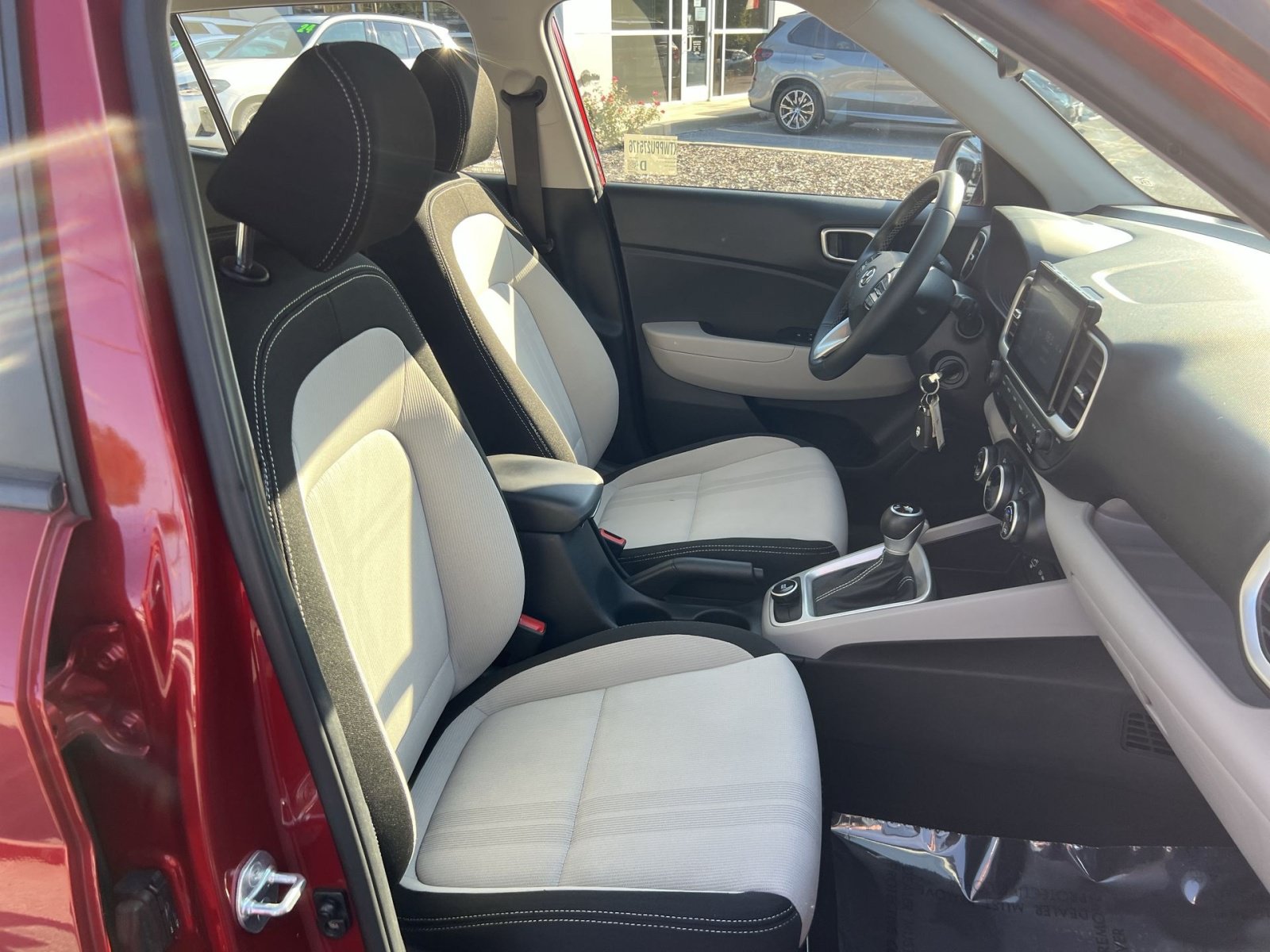 Used 2023 Hyundai Venue SEL w/ Cargo Package FWD image 25