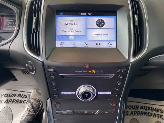 Used 2019 Ford Edge Titanium w/ Cold Weather Package image 27