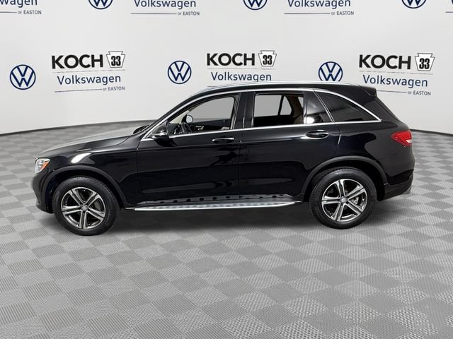 Used 2017 Mercedes-Benz GLC 300 4MATIC image 4