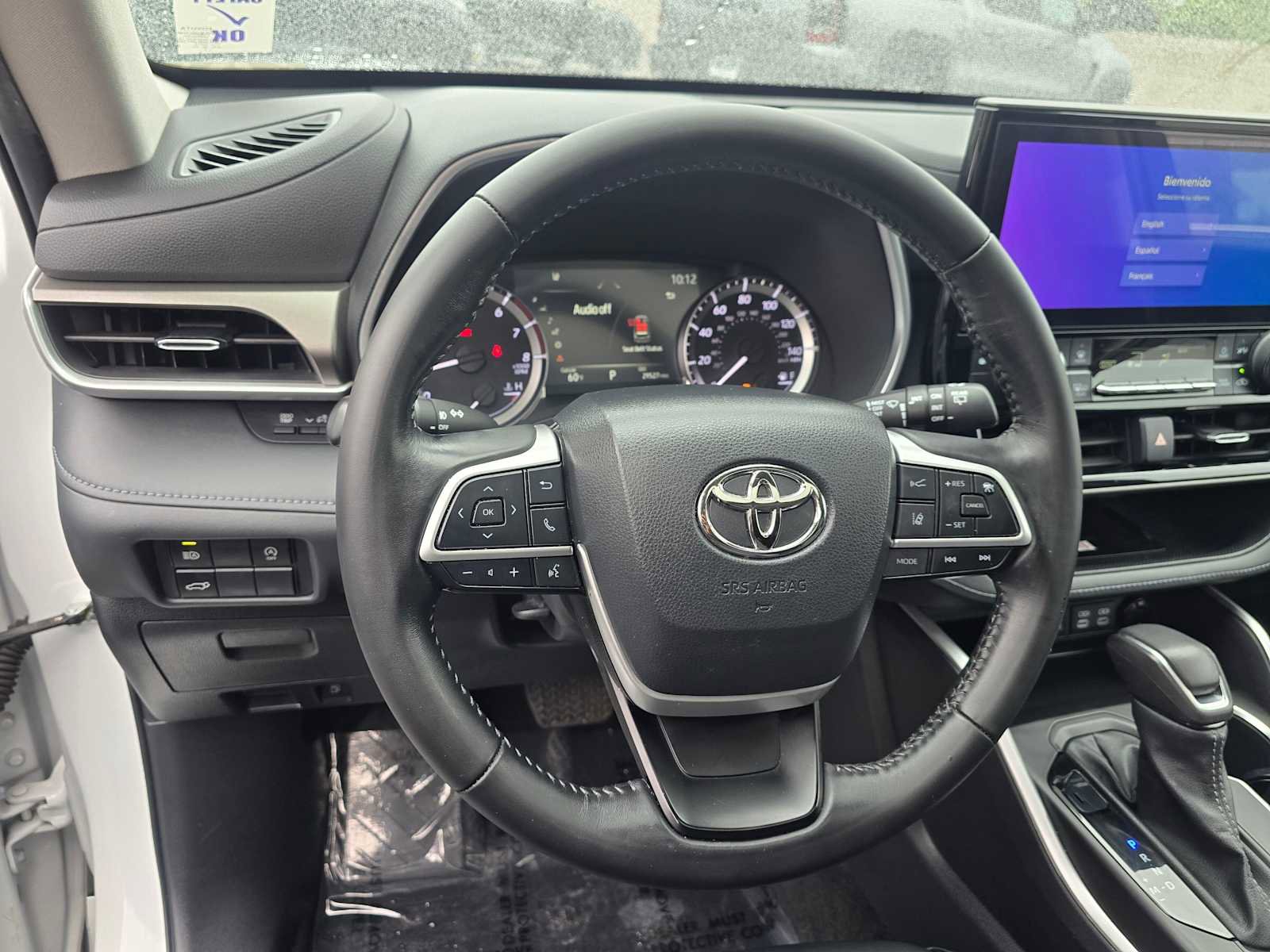 Used 2023 Toyota Highlander XLE FWD image 26