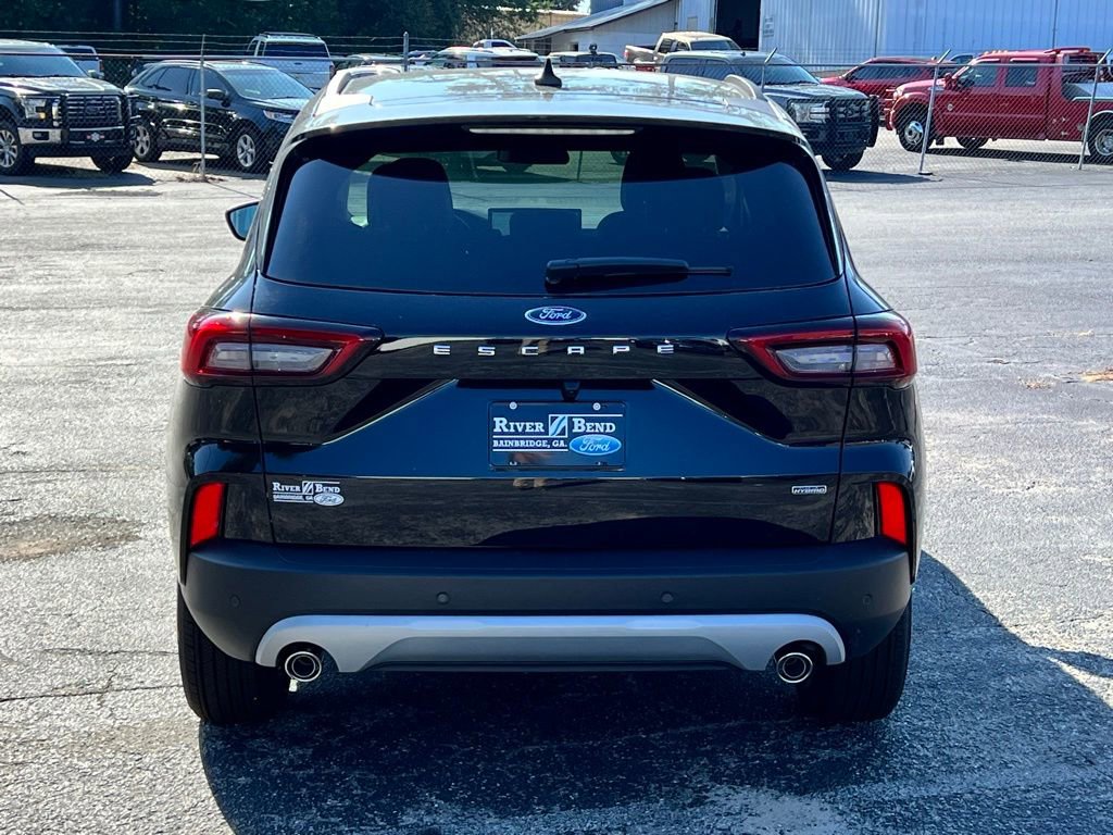 New 2025 Ford Escape SE image 4