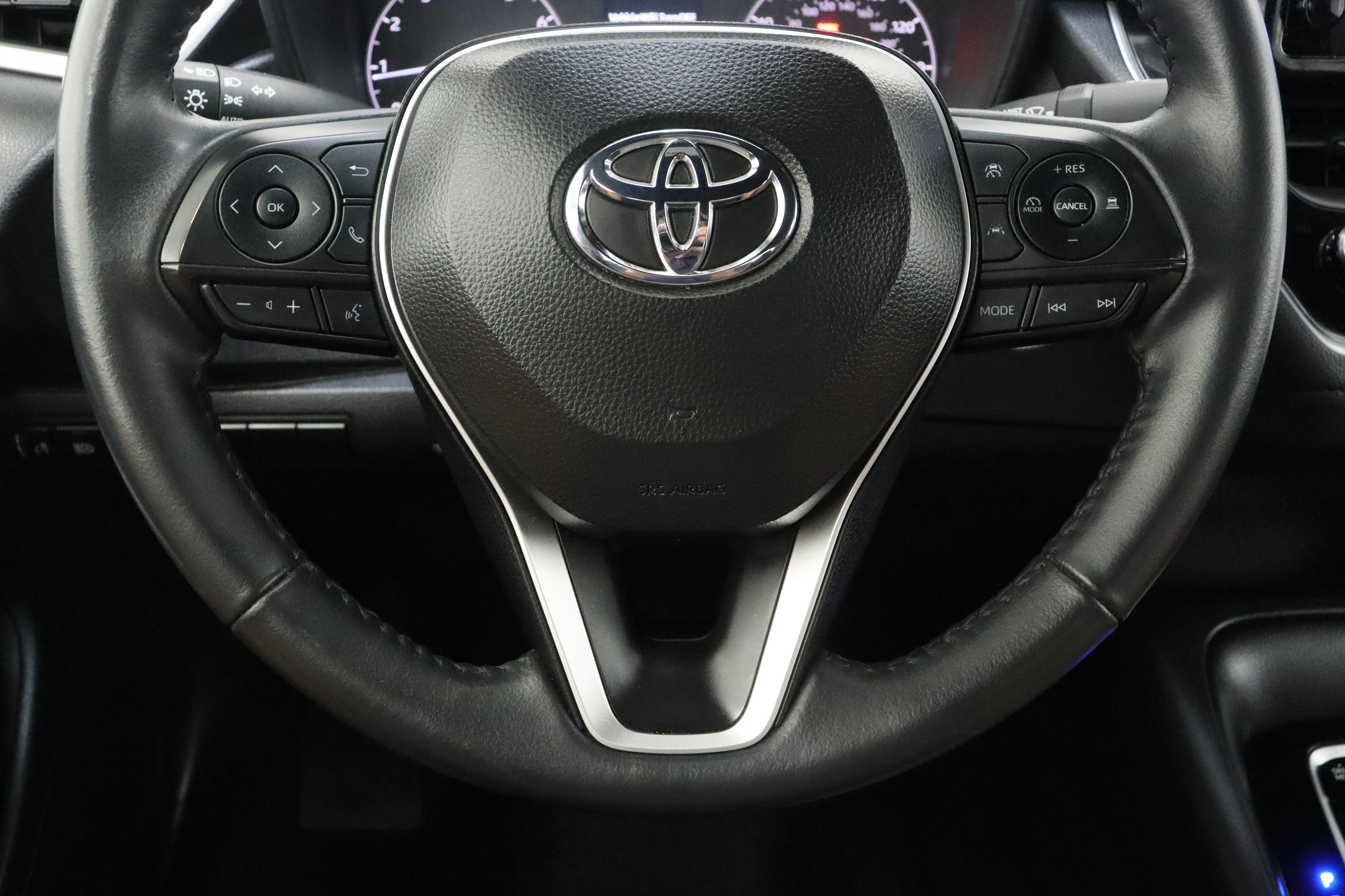Certified 2024 Toyota Corolla SE FWD image 22