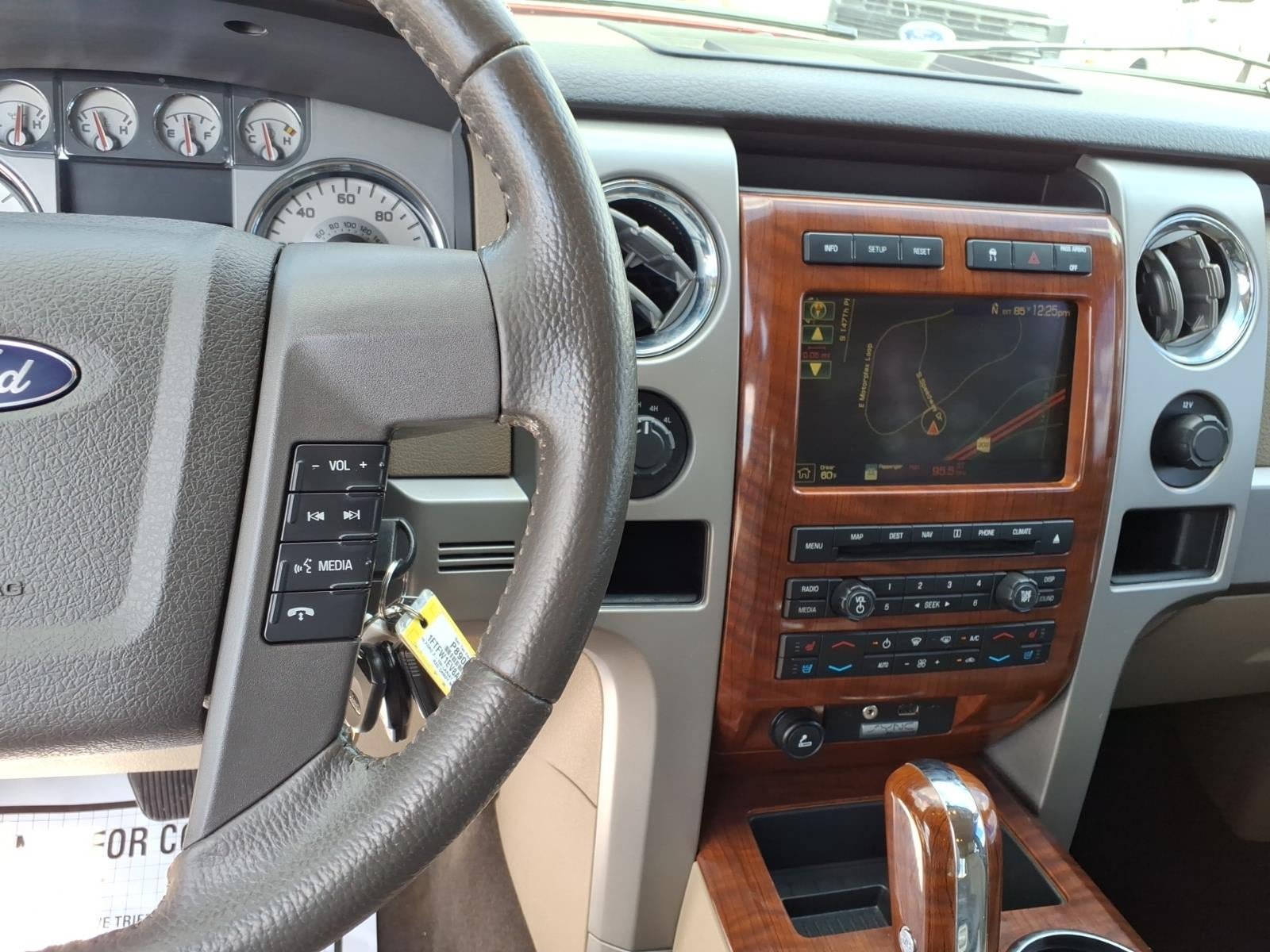 Used 2010 Ford F150 Lariat AWD/4WD image 29