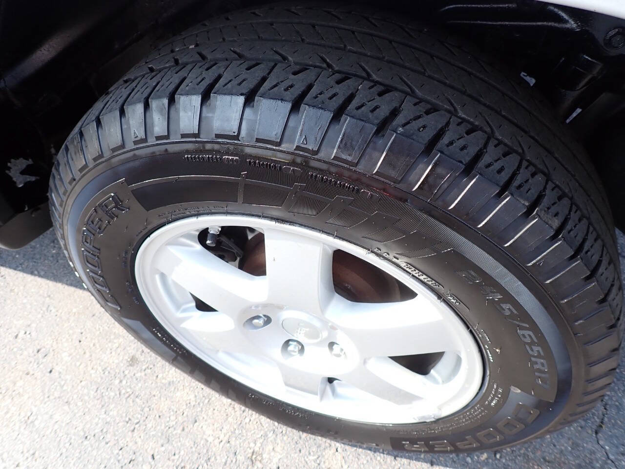 Used 2008 Jeep Grand Cherokee Laredo AWD/4WD image 12