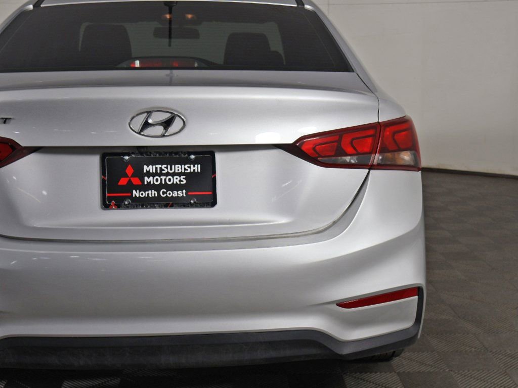 Used 2022 Hyundai Accent SEL image 13