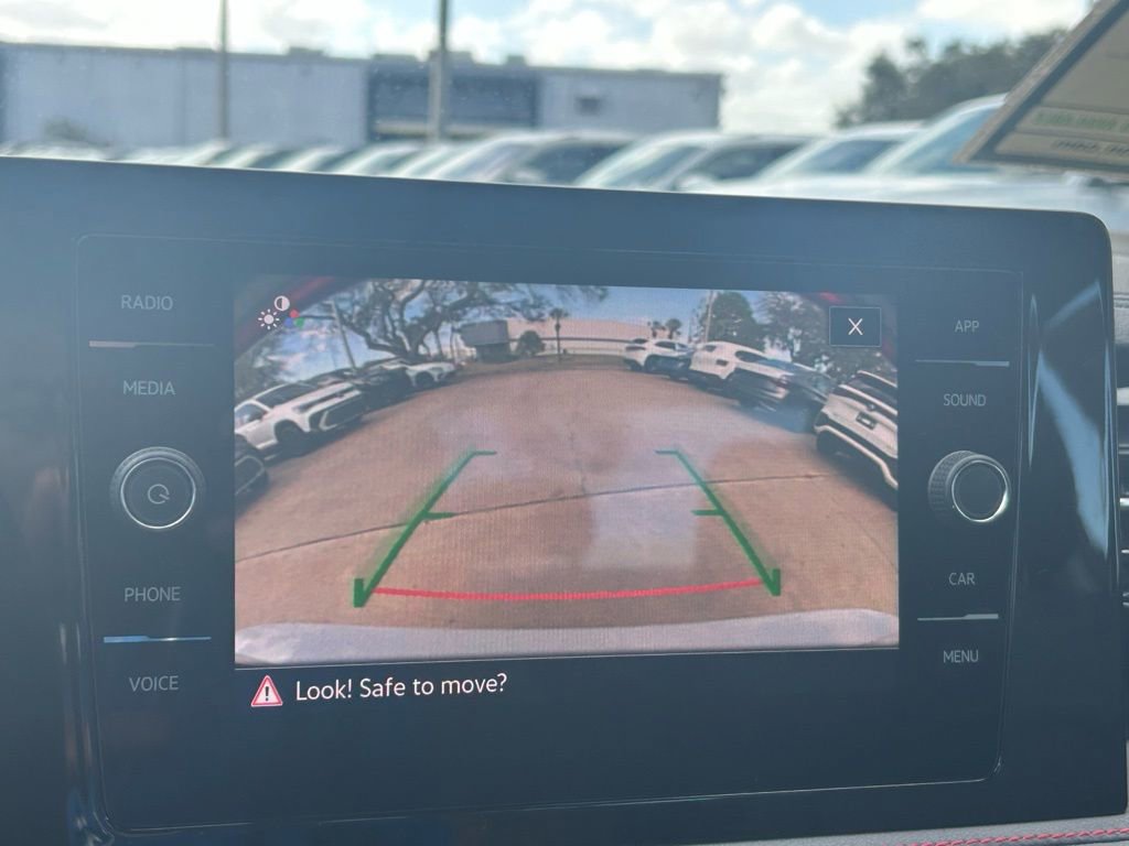 Certified 2025 Volkswagen Jetta GLI Autobahn image 17